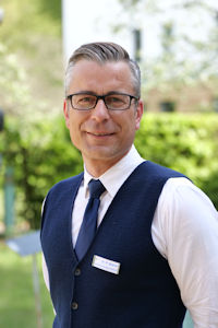 Portraitbild Dr. Reno Basner Portraitbild Dr. Reno Basner